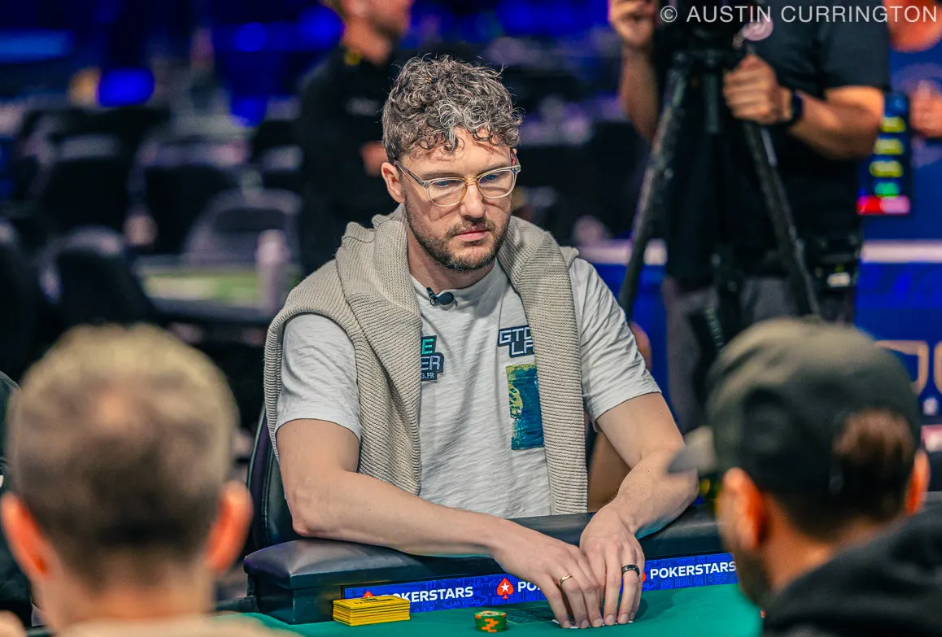 Thomas Boivin playing at the WSOP 2025 $250K Super High Roller – chip leader at the final table of the World Series of Poker’s highest buy-in event.